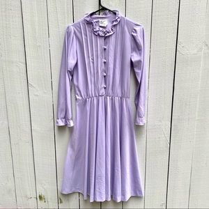 vintage ruffled collar dress
